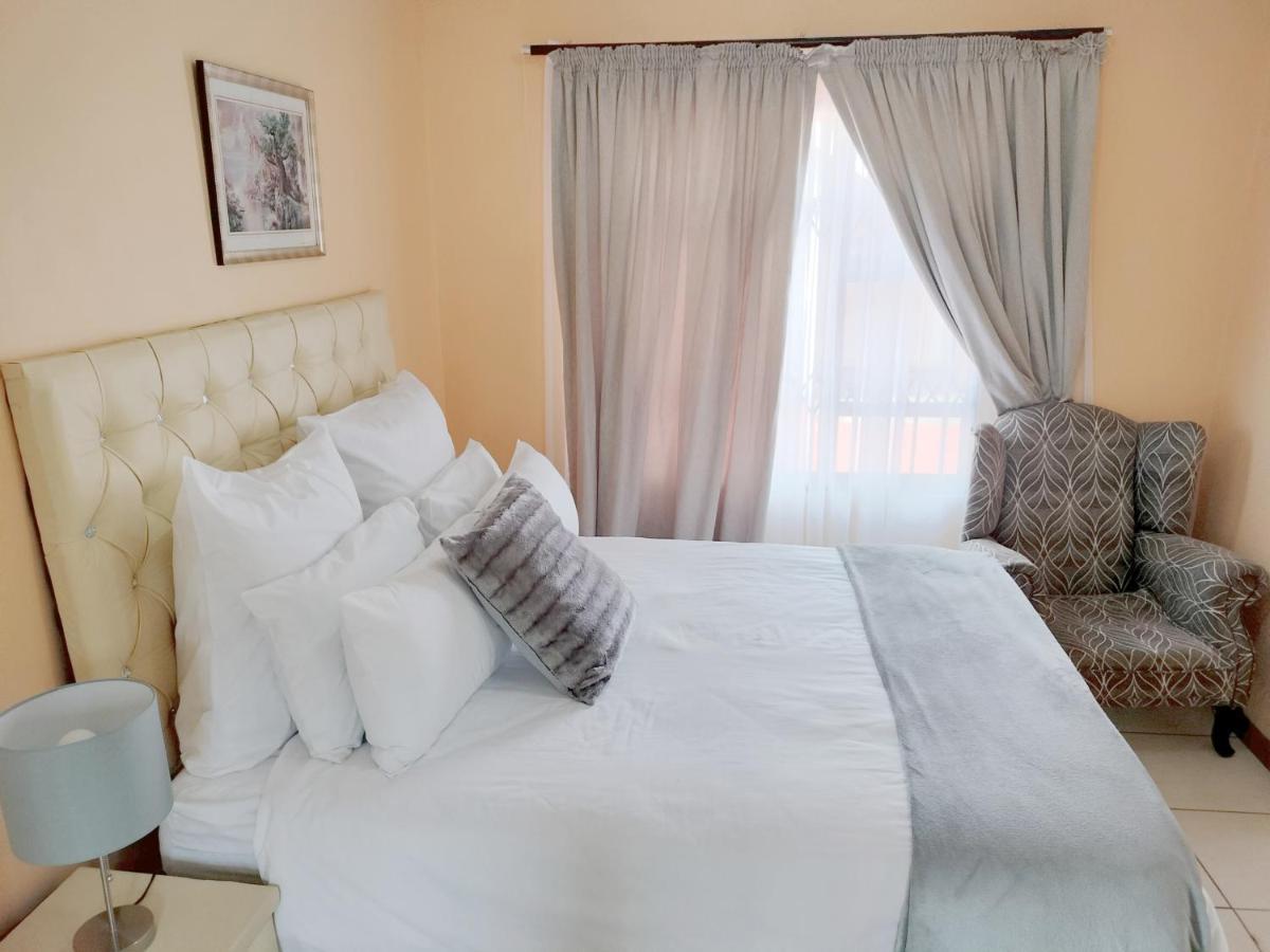 Sunrise Guesthouse Pretoria-Noord Extérieur photo