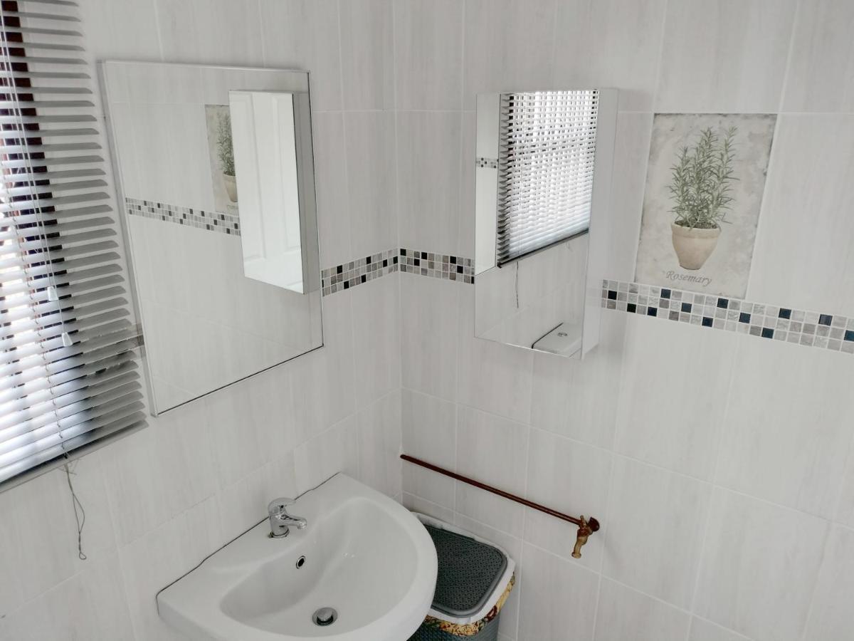 Sunrise Guesthouse Pretoria-Noord Extérieur photo